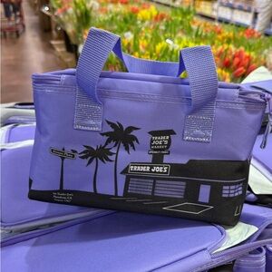 Trader Joe's Lilac Lunch insulated Bag - New